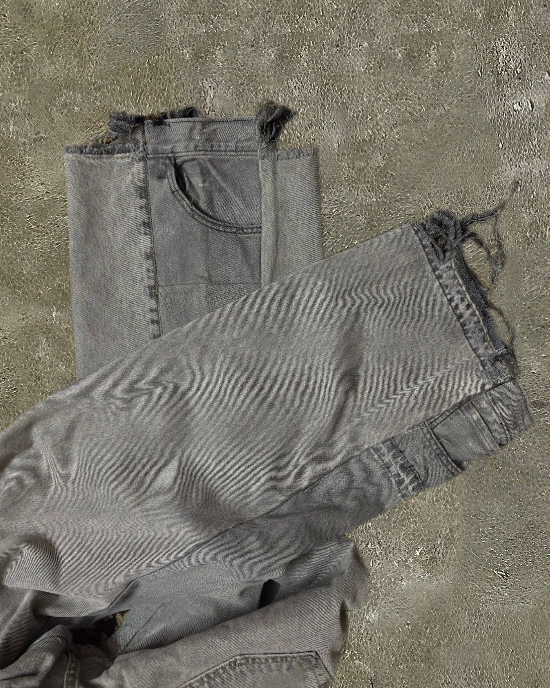 Vintage Gray Levi’s Jeans with Distressed Hem