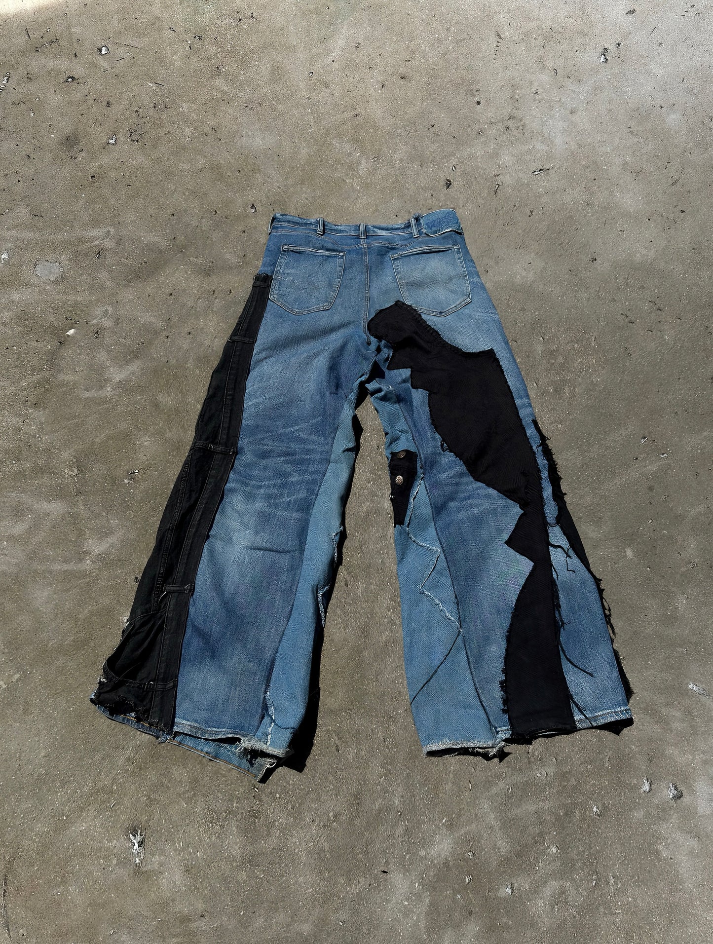 Eagle Reloaded – Reworked Baggy Denim