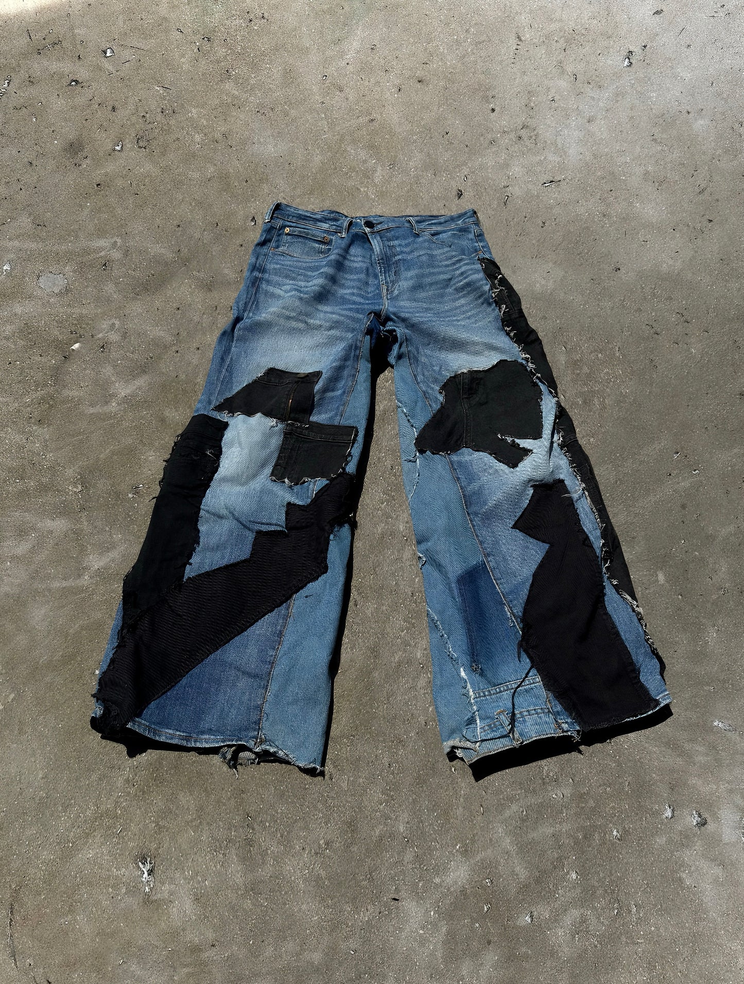 Eagle Reloaded – Reworked Baggy Denim